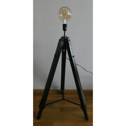 vyr_39334_Produkt-7-2 Drevená stojanová lampa bez tienidla, čierna - statív + SMART LED žiarovka